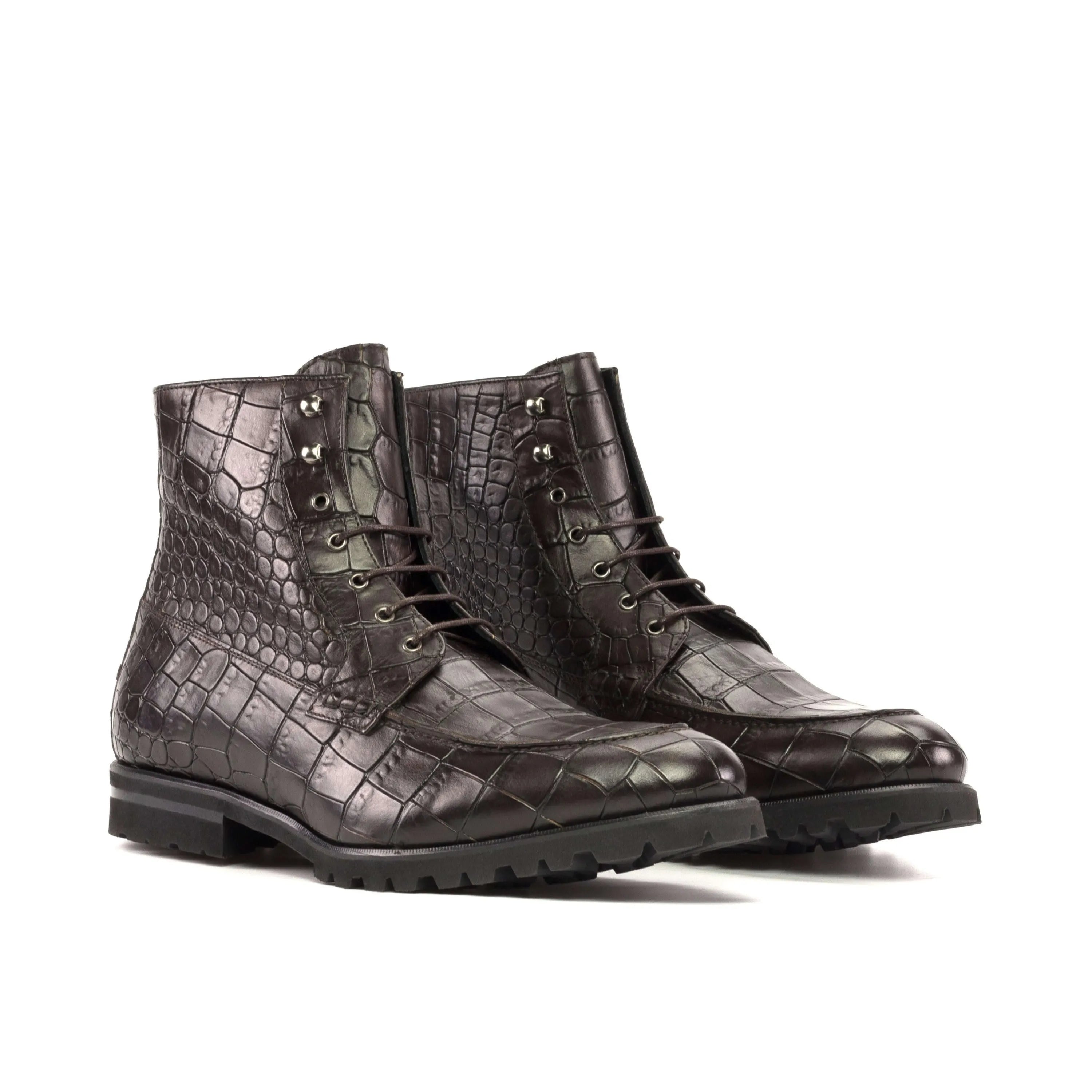Bonny moc boot II in brown crocodile-patterned leather
