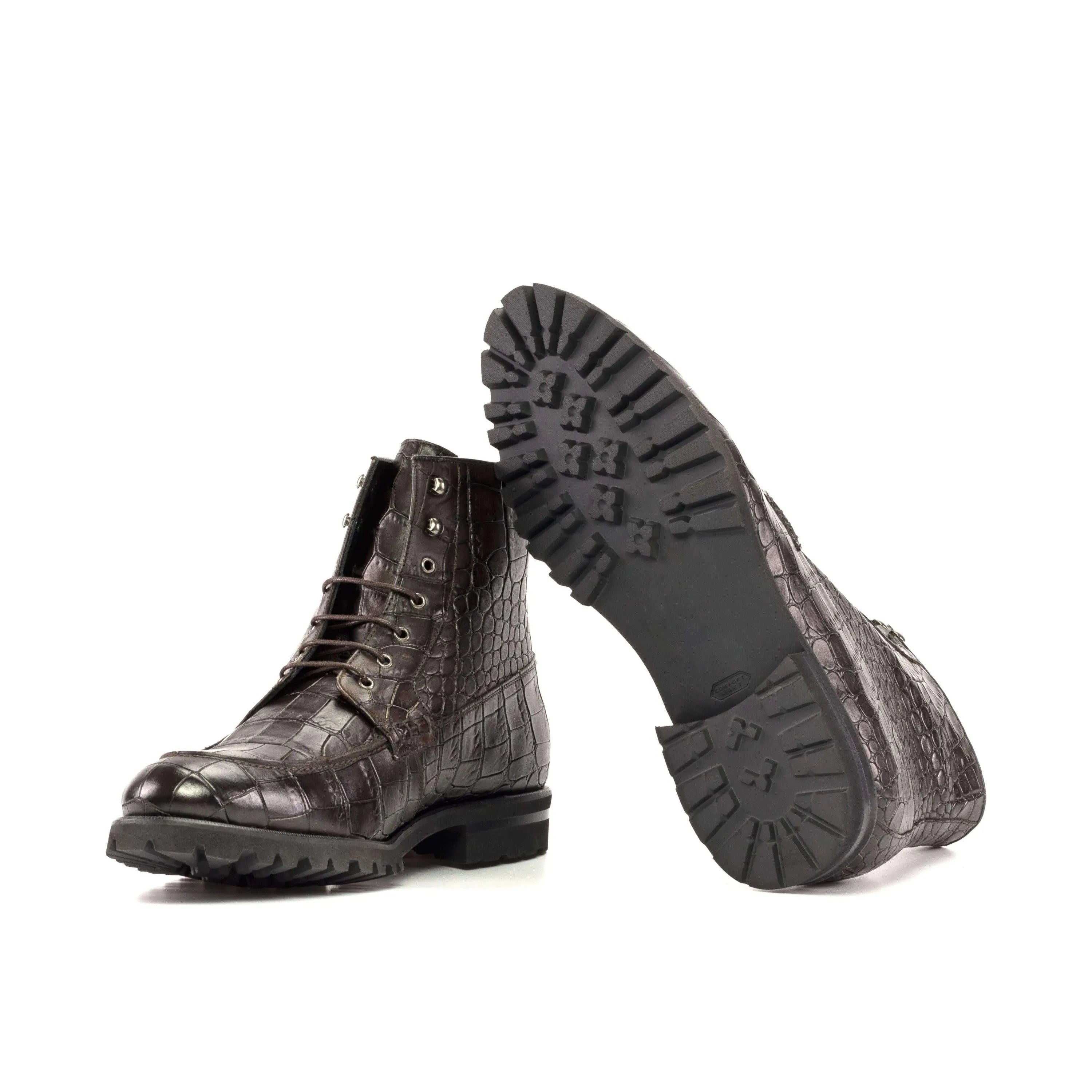 Bonny moc boot in brown crocodile-patterned leather