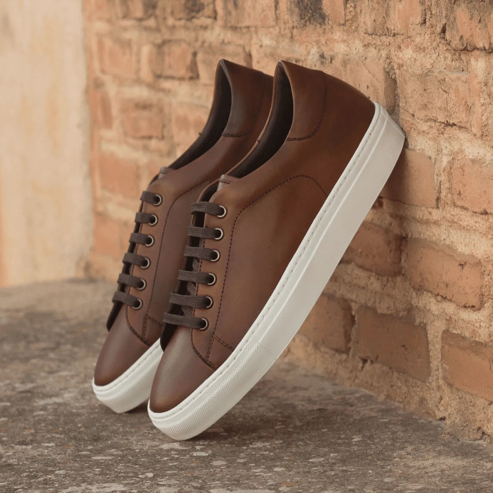 Claus Trainer Sneaker II brown leather sneakers with white soles