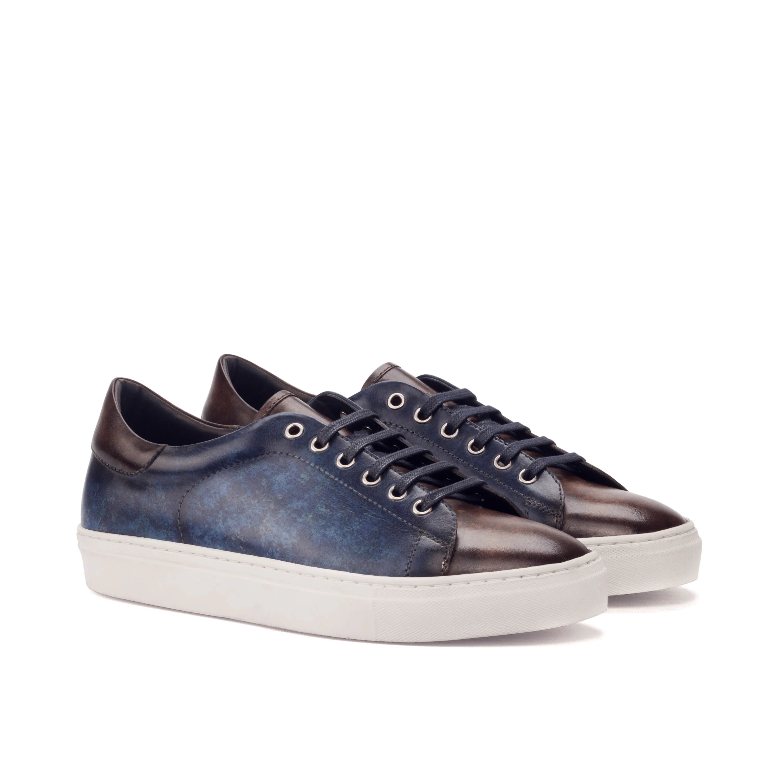 Cyprian Trainer Patina Sneakers II in two-toned leather with crust patina