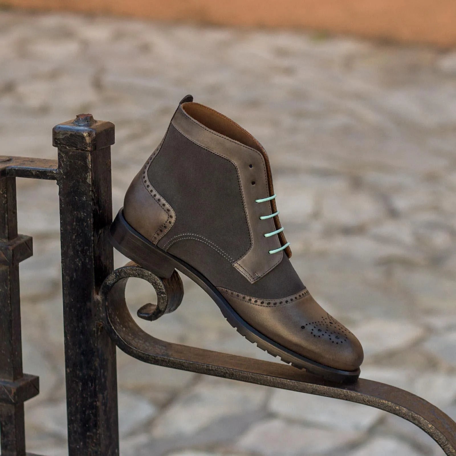 Elizabeth ladies brogue boots in brown leather and suede
