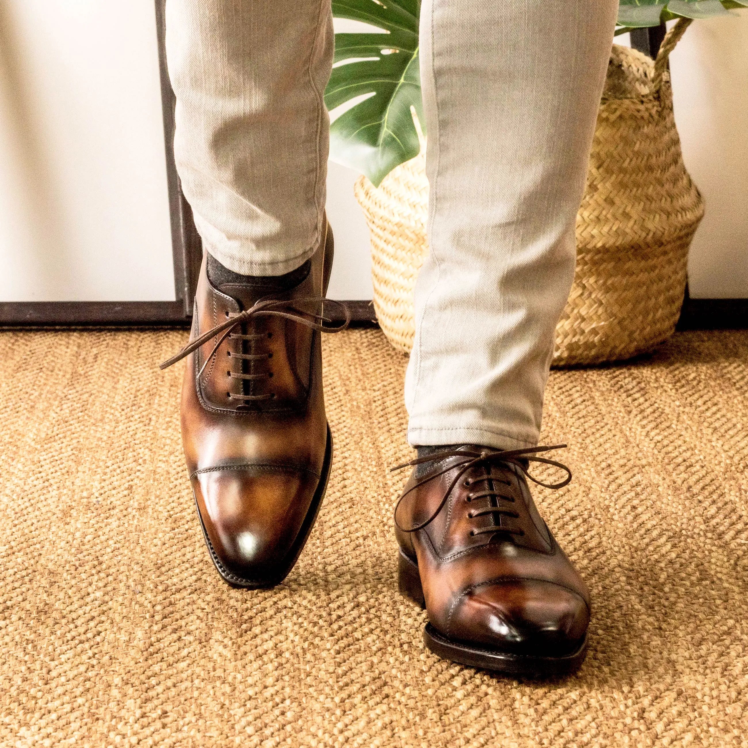 Jiniva Patina Oxford shoes in rich brown leather