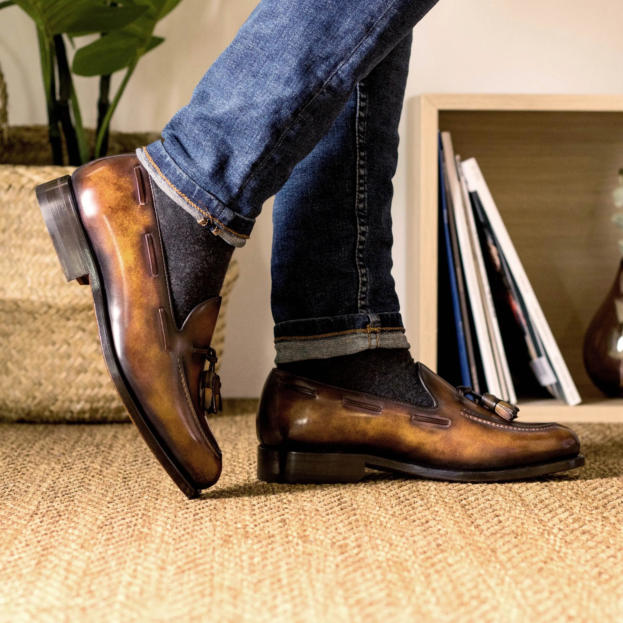 Mozir patina loafers: brown leather tassel loafers back view