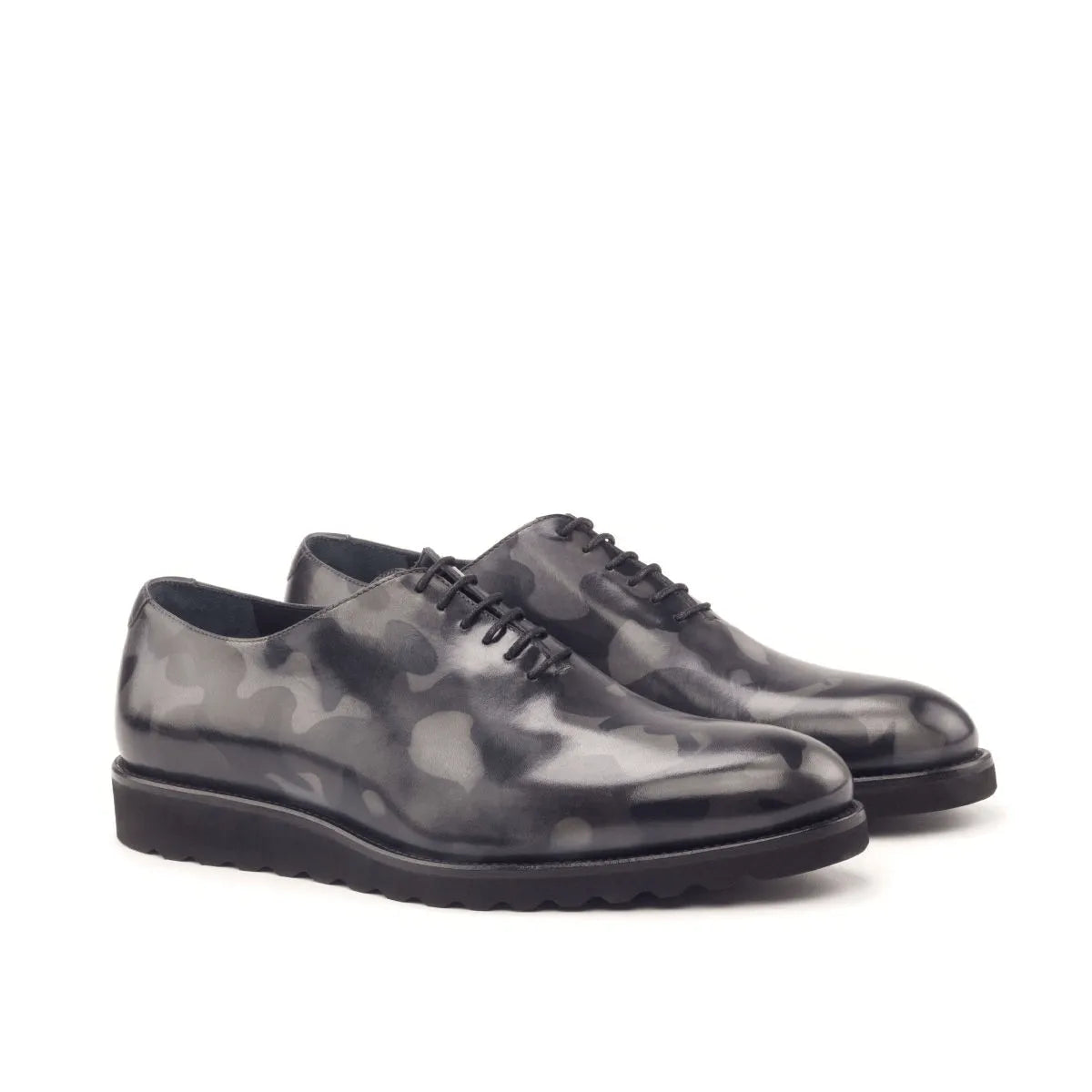 Oobama whole cut patina shoes in camouflage leather pattern