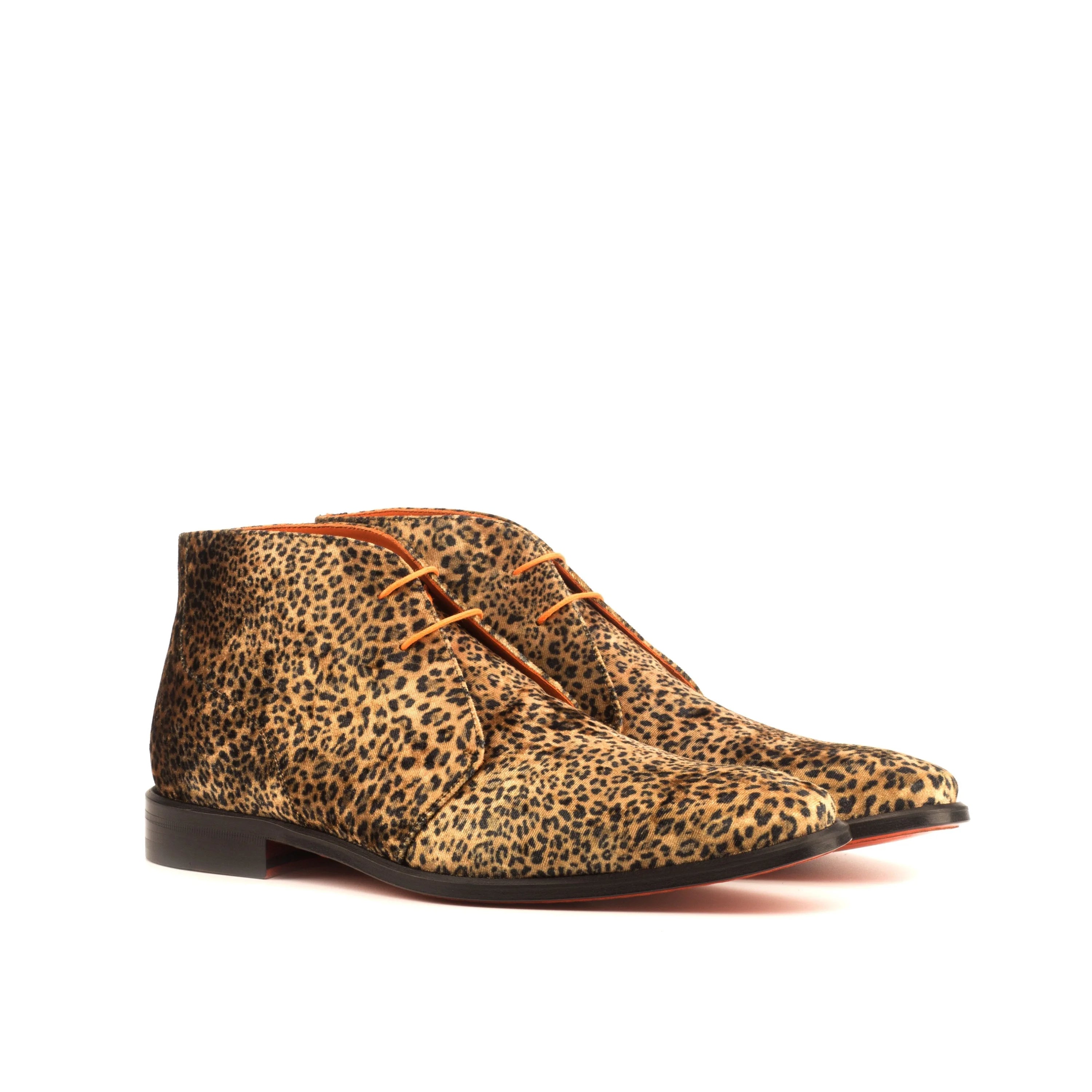 Pardo Chukka boots II in leopard print with brown laces and leather sole