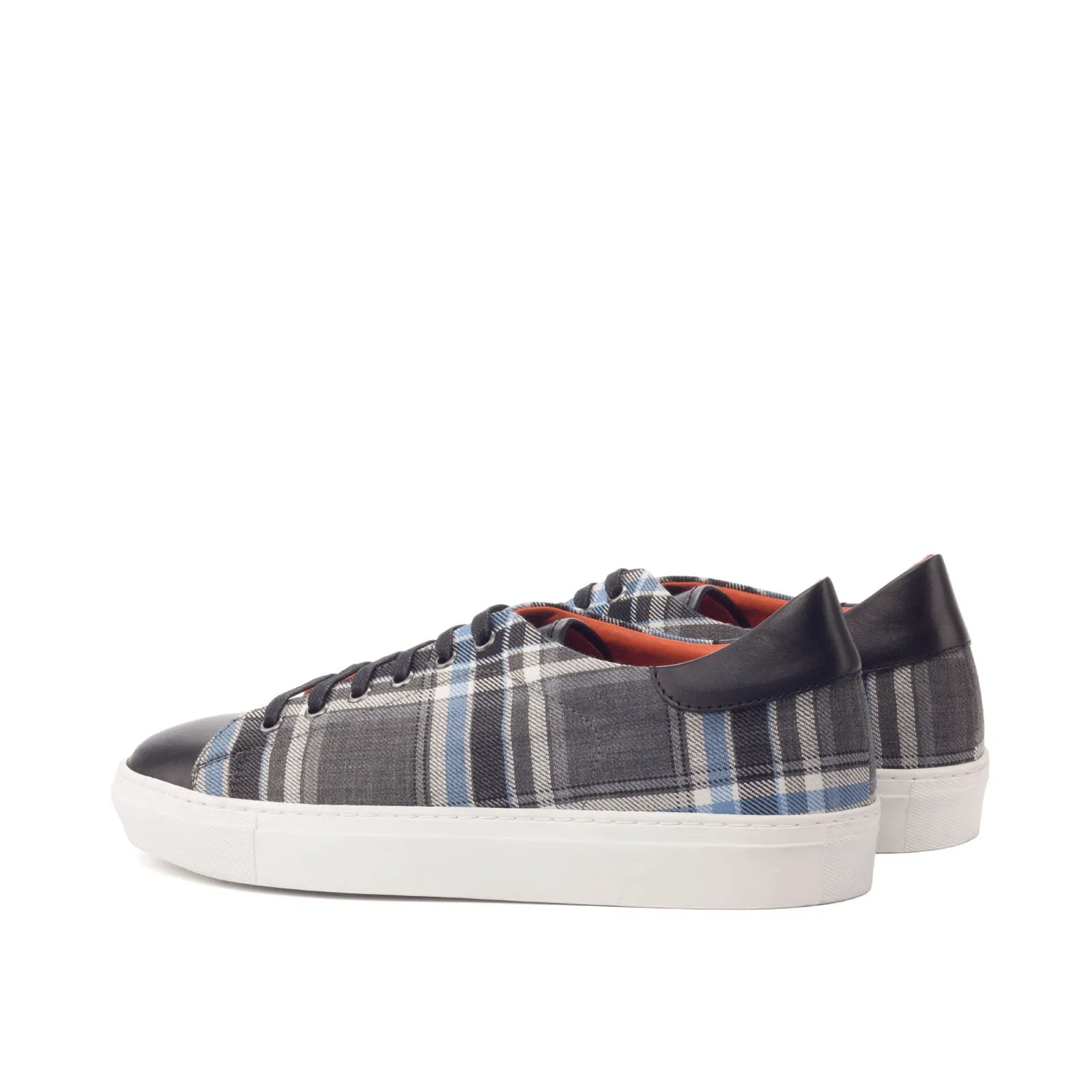 Pele Trainer Sneaker II in plaid low-top design