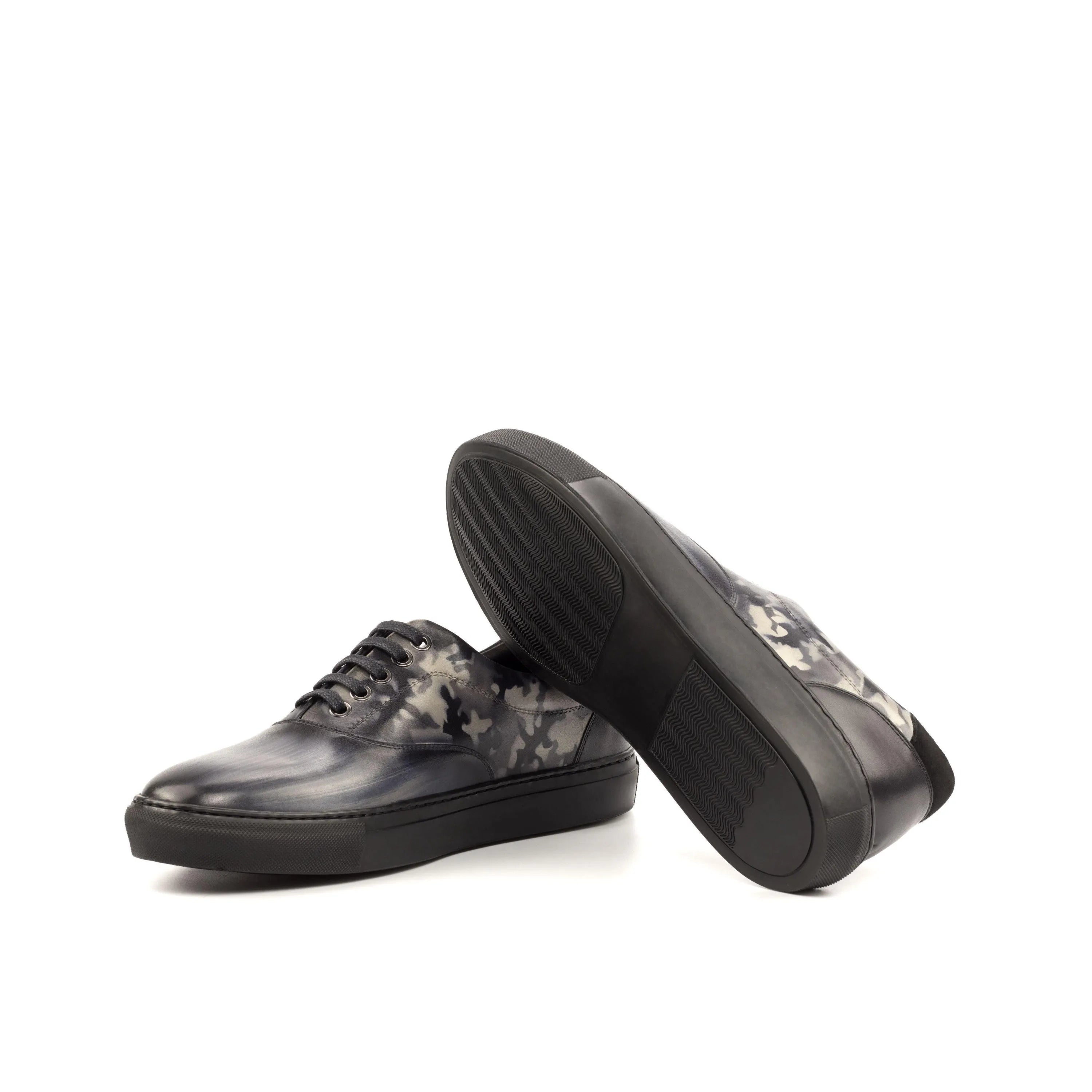 Pair of black and gray Sita sider patina sneakers
