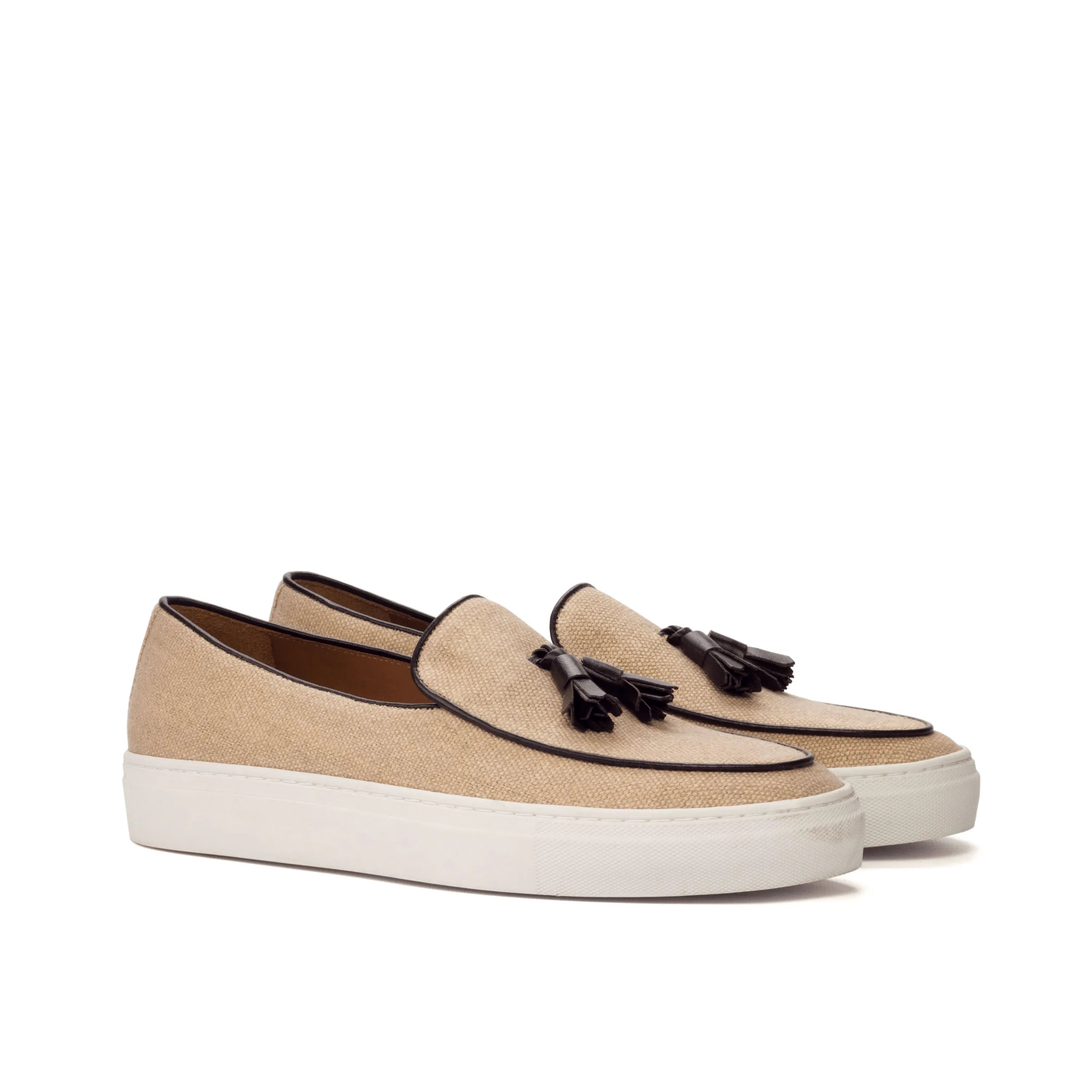 Tonny Belgian sneaker in beige tassel loafer style, calf leather