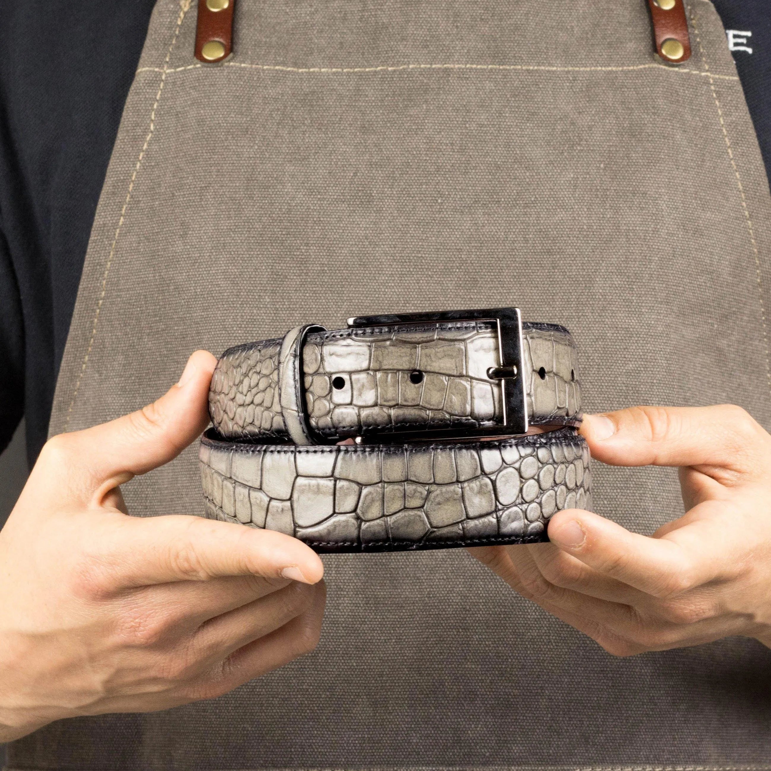 Troy Ash Patina Hamptons Belt in gray crocodile-patterned leather