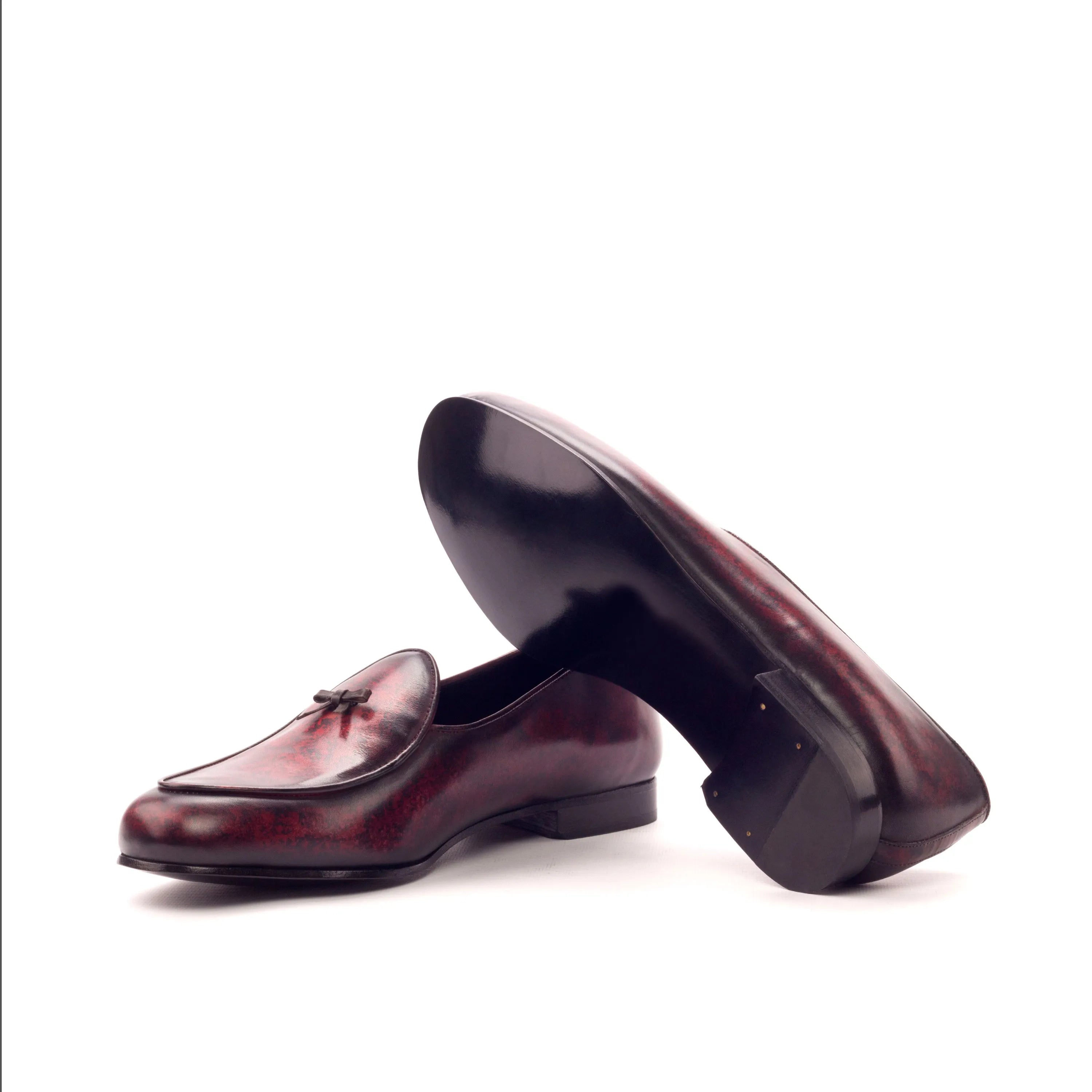 Vegas Patina Belgian slipper in burgundy leather with tassels