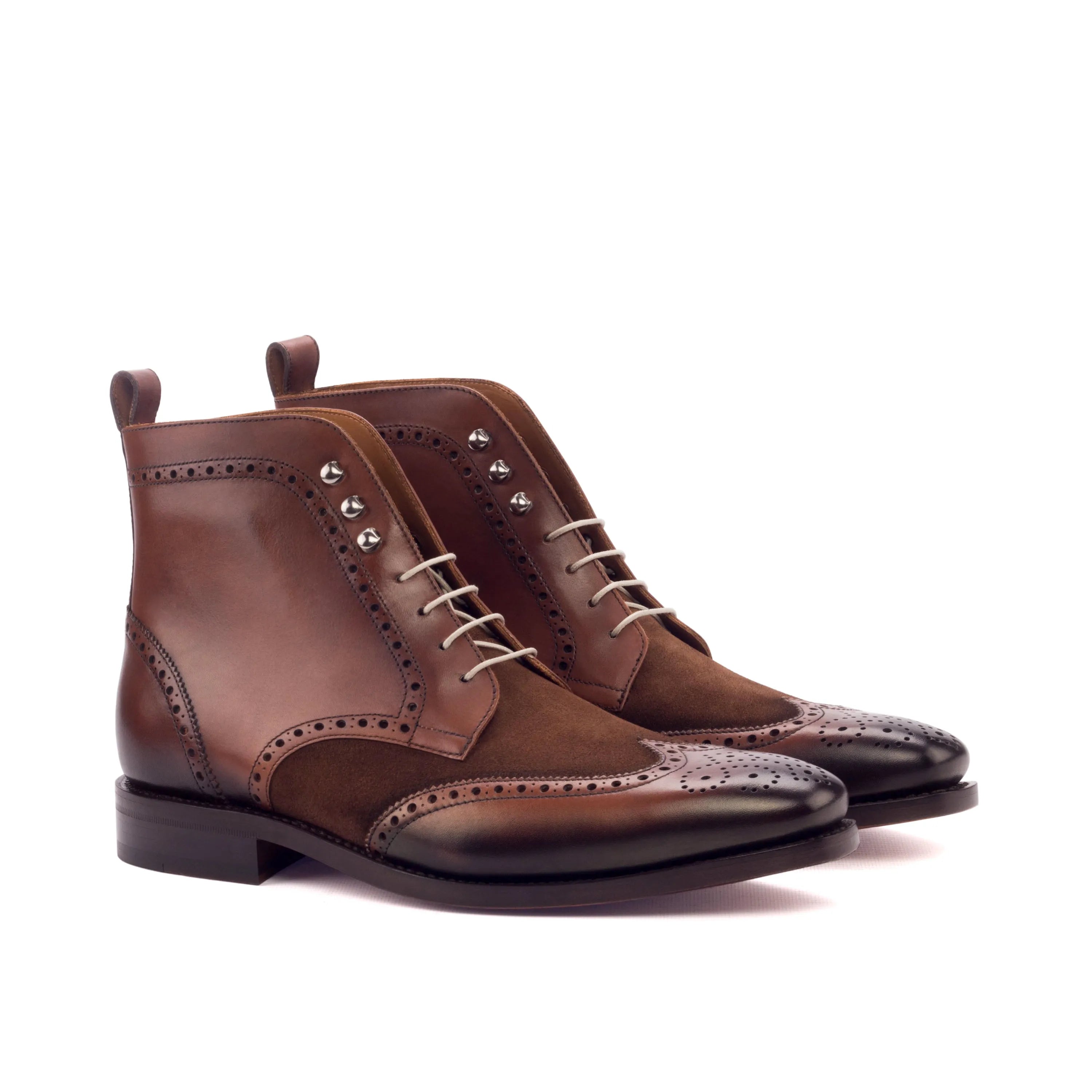 Abu Dhabi military brogue boots in brown leather and suede wingtip