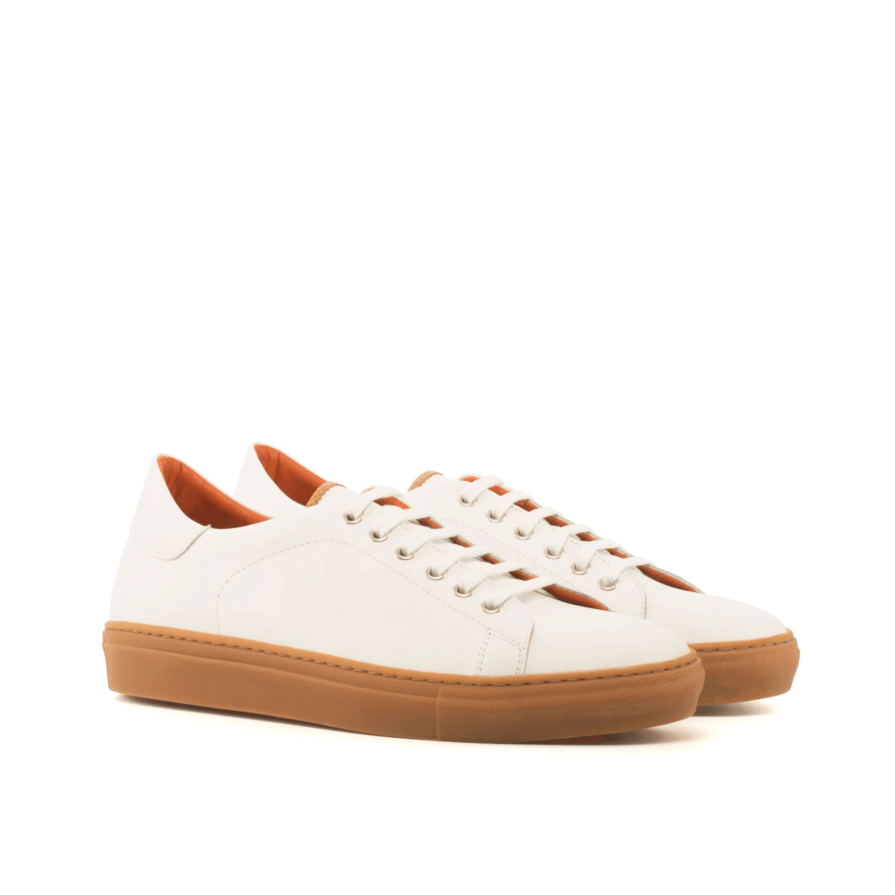 White Alon Trainer Sneaker II with leather upper and brown soles