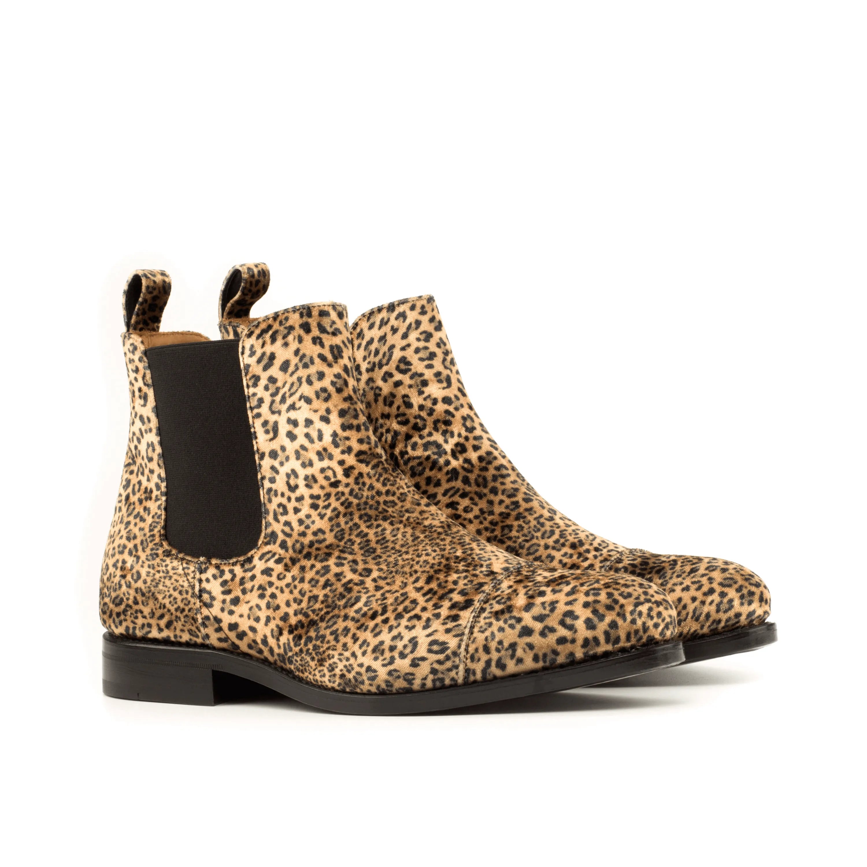 Amir Chelsea Boots II in leopard print, back view