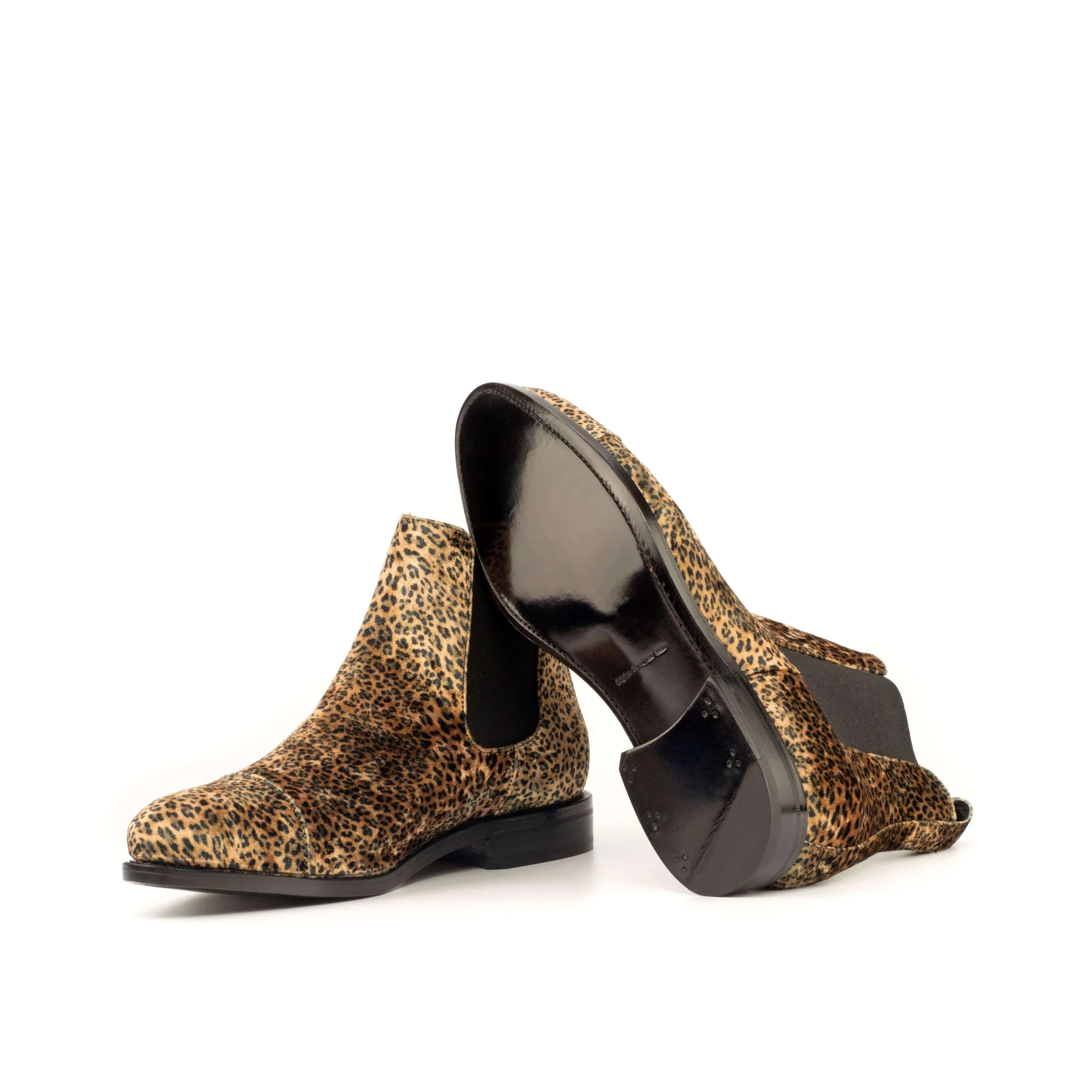 Amir Chelsea boots in leopard print ankle style