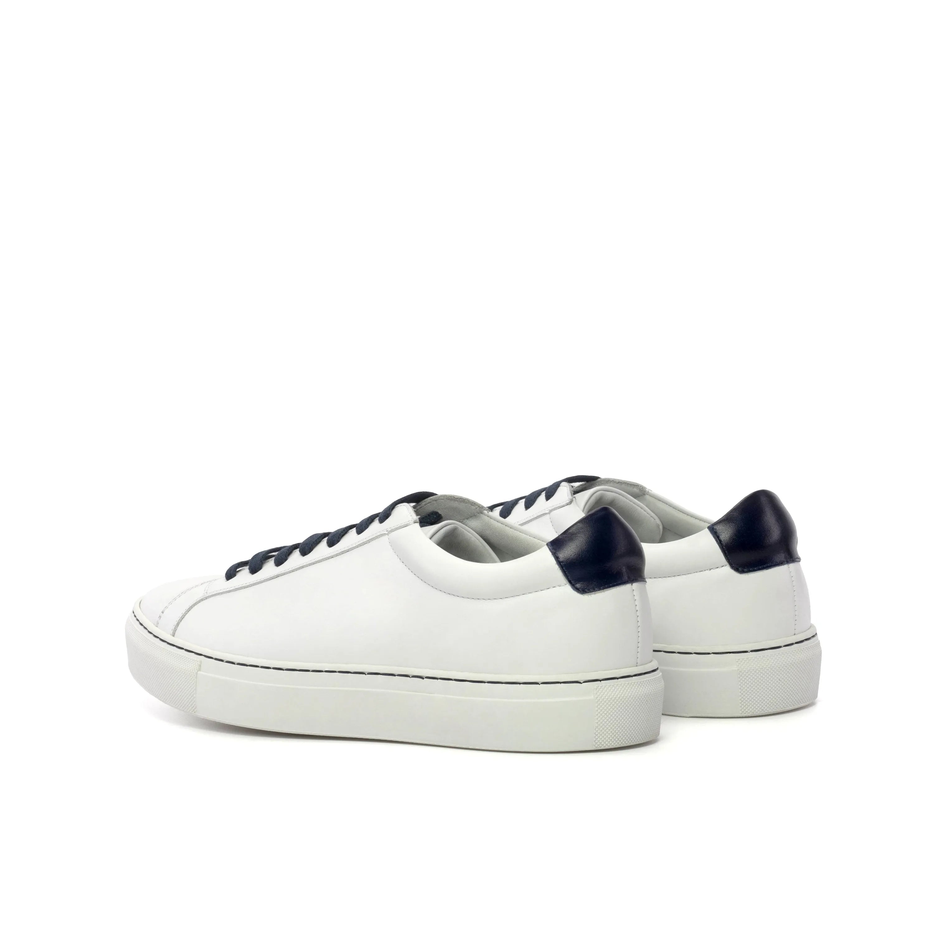 Ardo low kick sneaker II white leather sneakers with navy accents