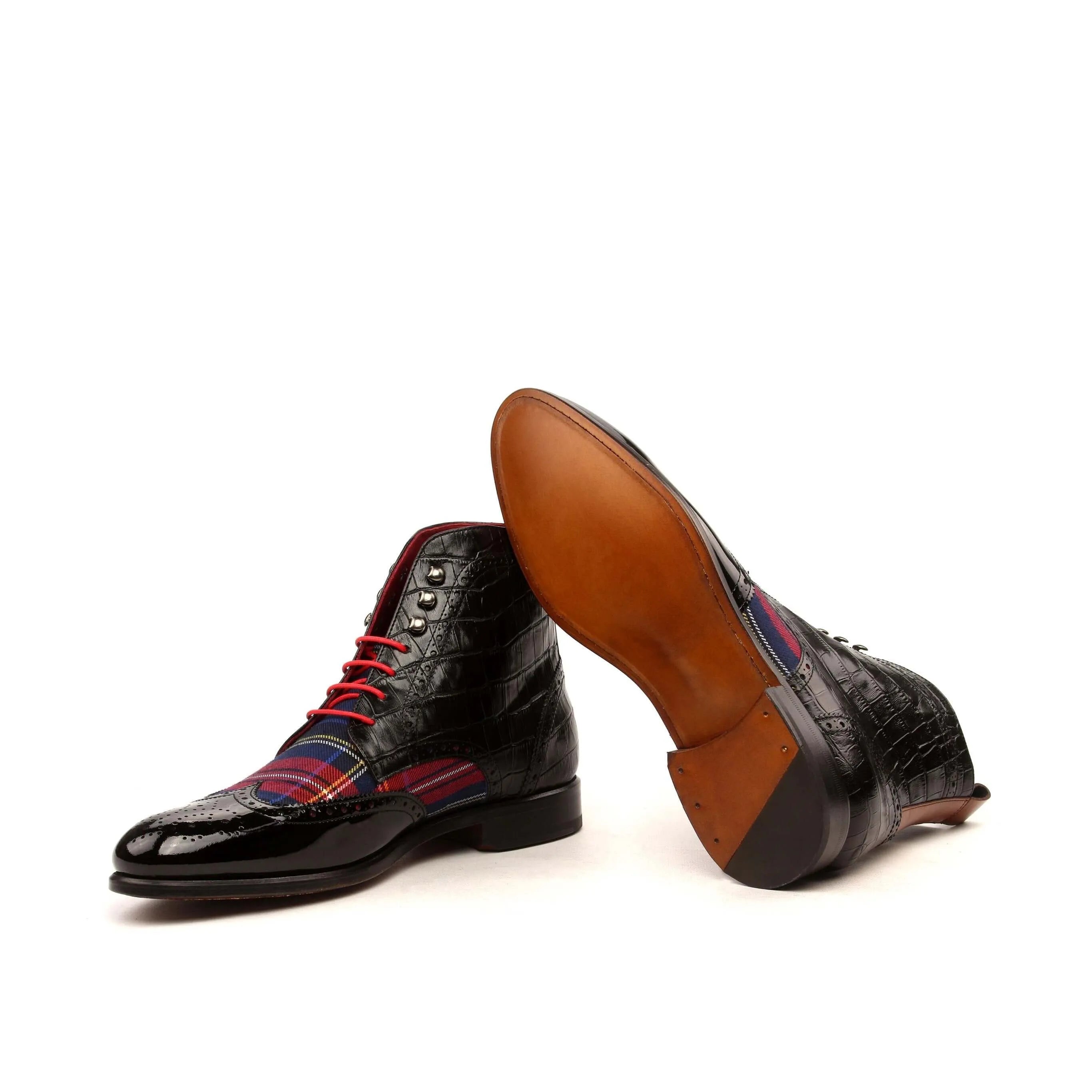 Catu military brogue boots in black leather and plaid