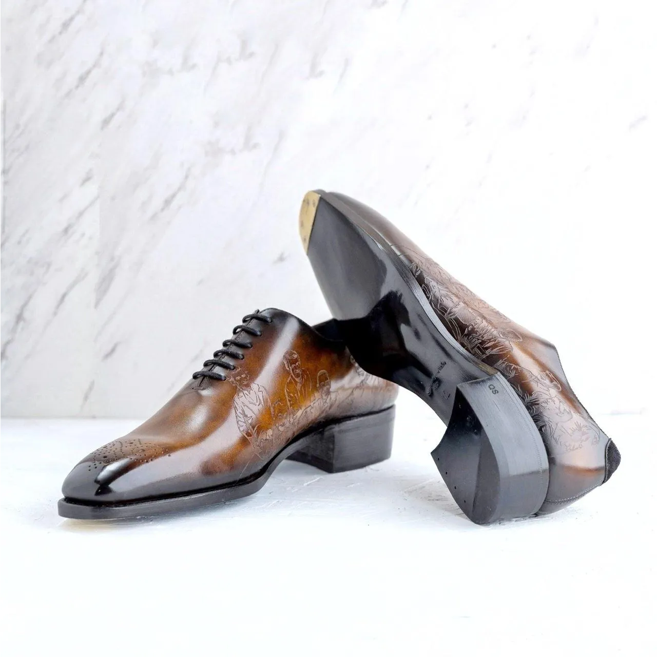 El President Patina whole cut shoes in brown Italian crust leather