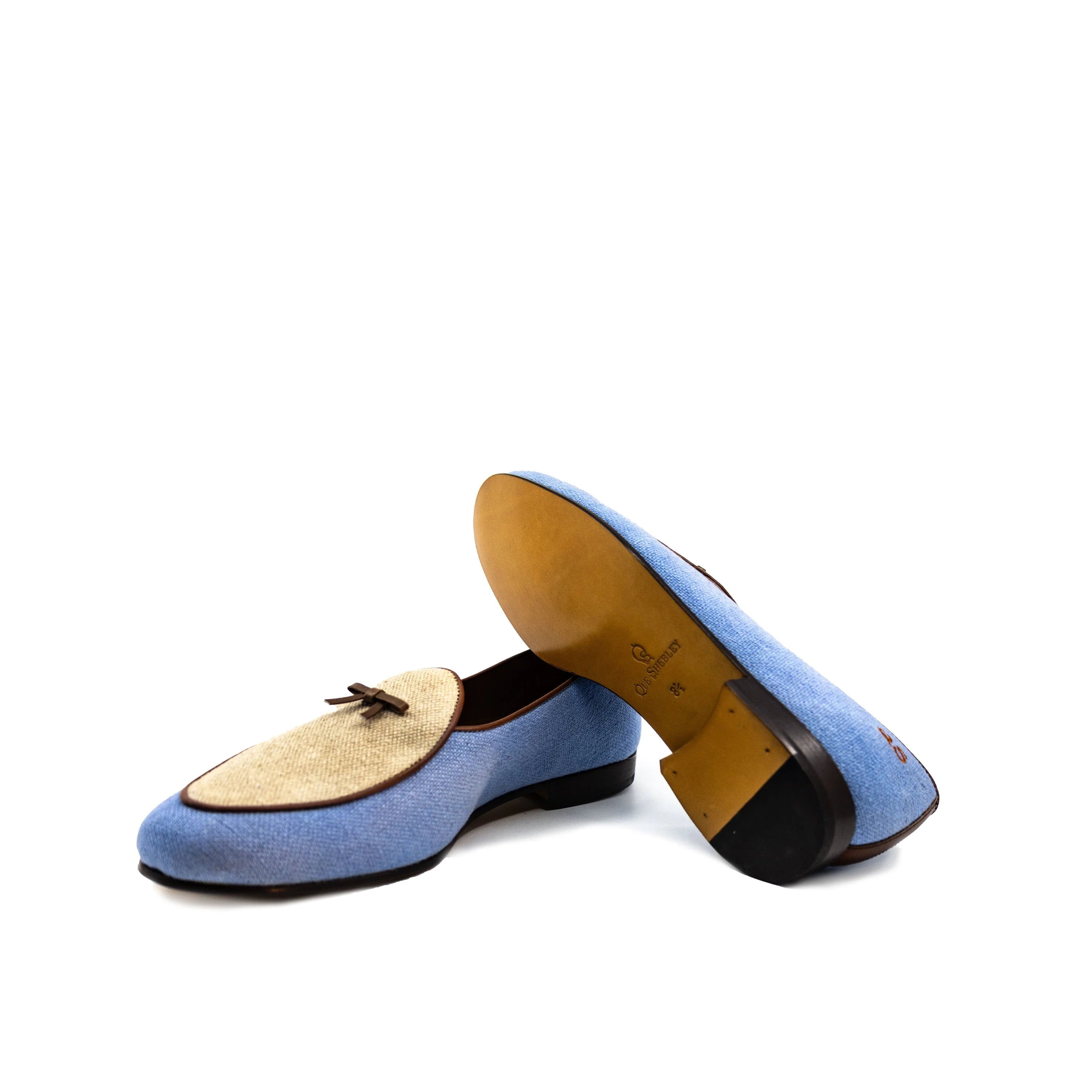 Fernandez Belgian slipper in light blue suede with leather sole