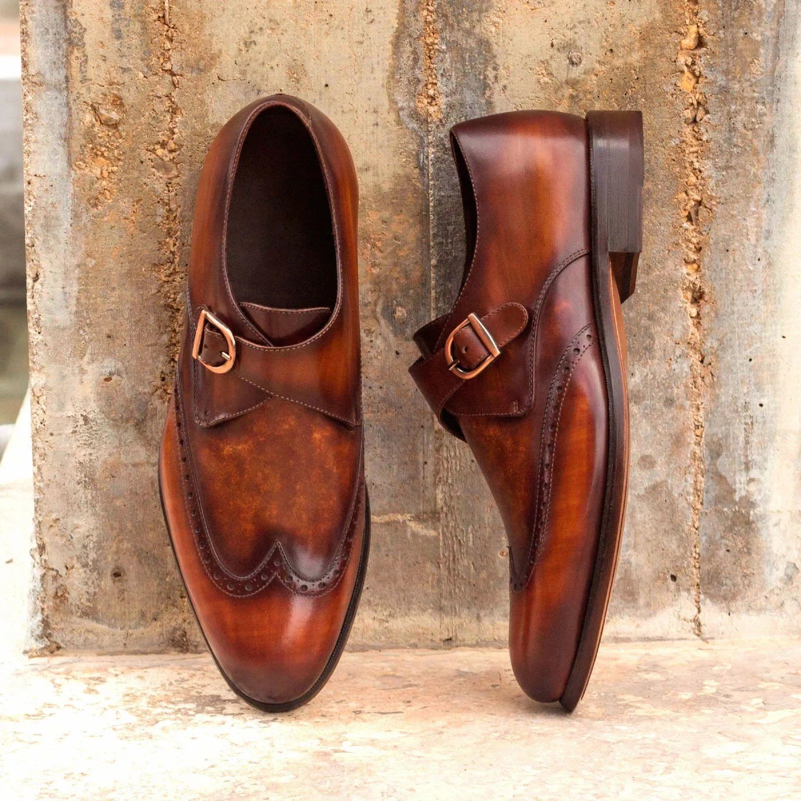 Givio single monk patina shoes in brown leather monk strap design
