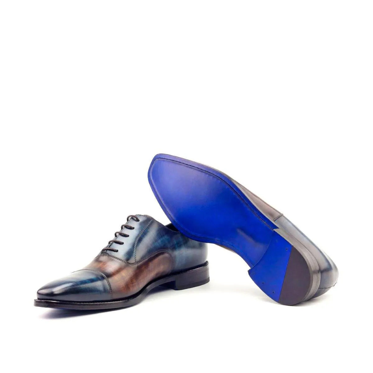 Heartland Oxford patina shoes with two-toned leather and blue soles