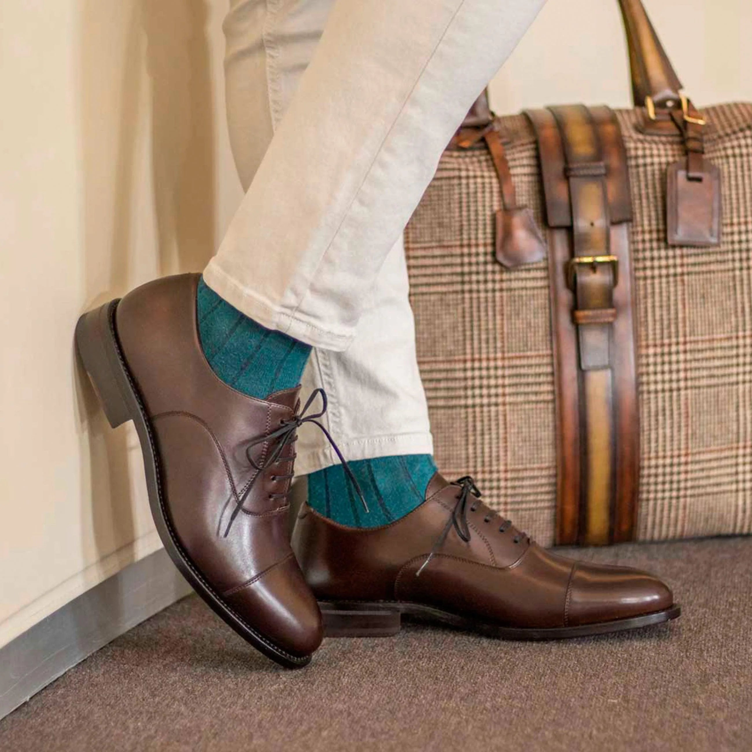 Brown leather Hildon Oxford shoes in fast lane style