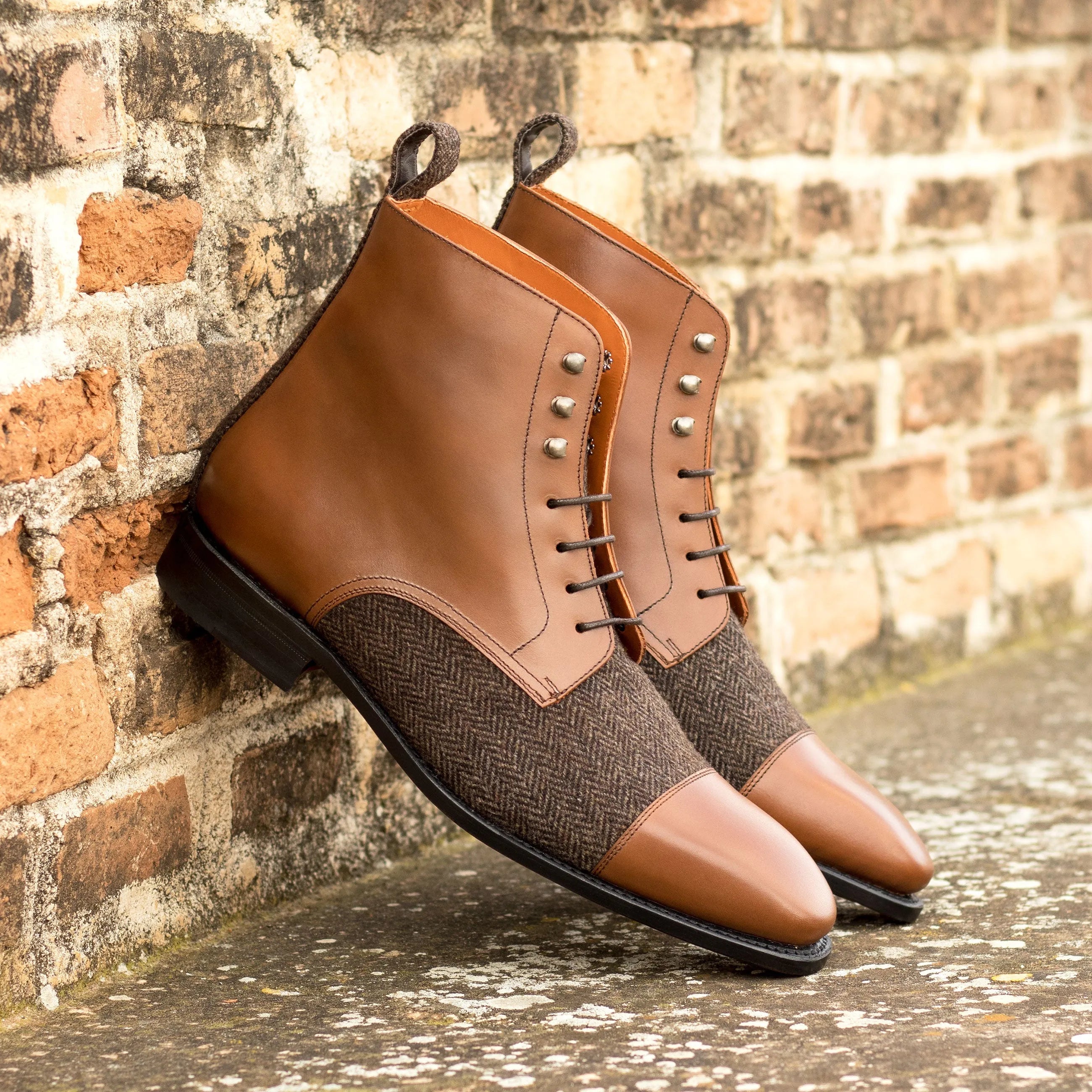 Kronos jumper boots in brown leather and tweed