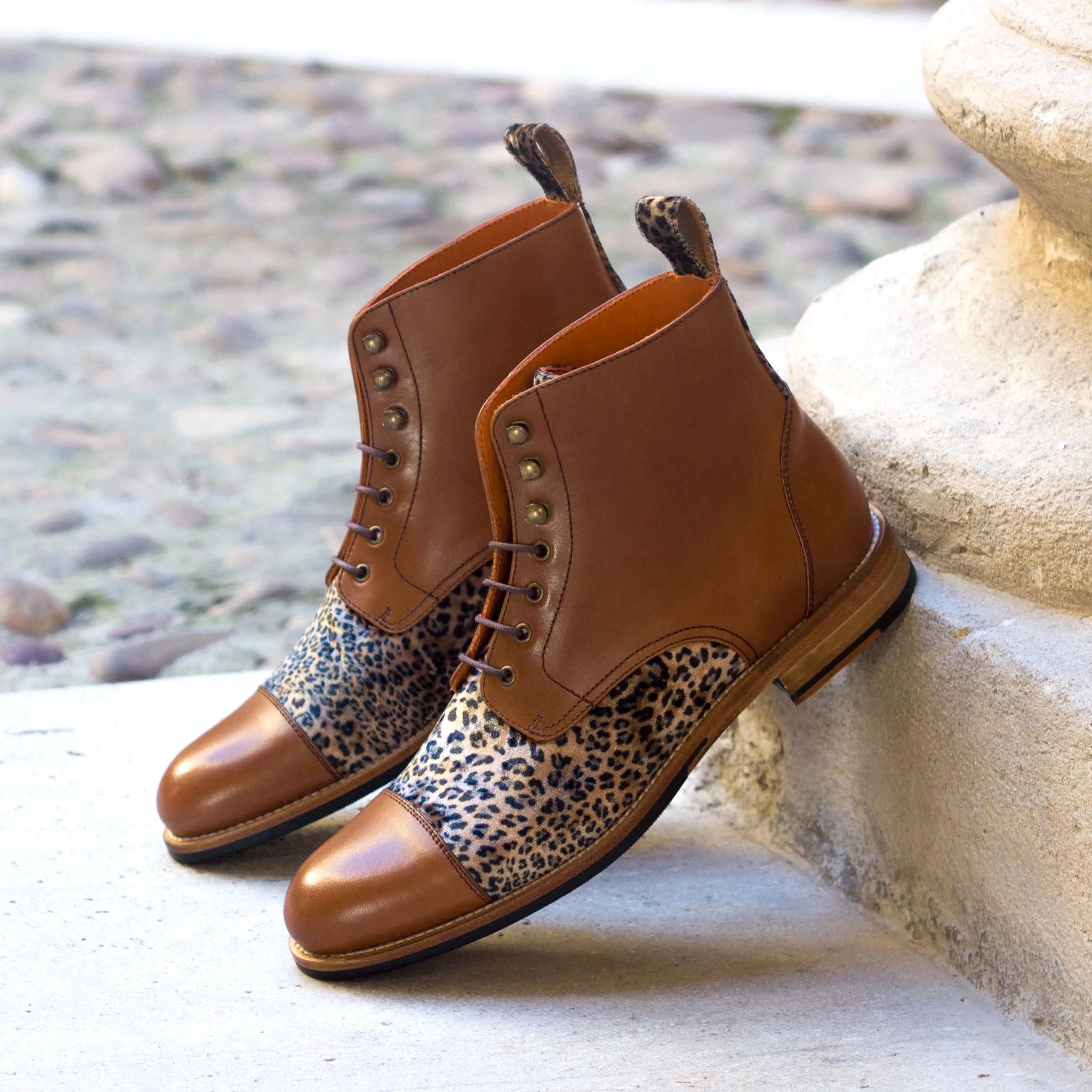 Brown leather and leopard print Mo Ladies Captoe boots
