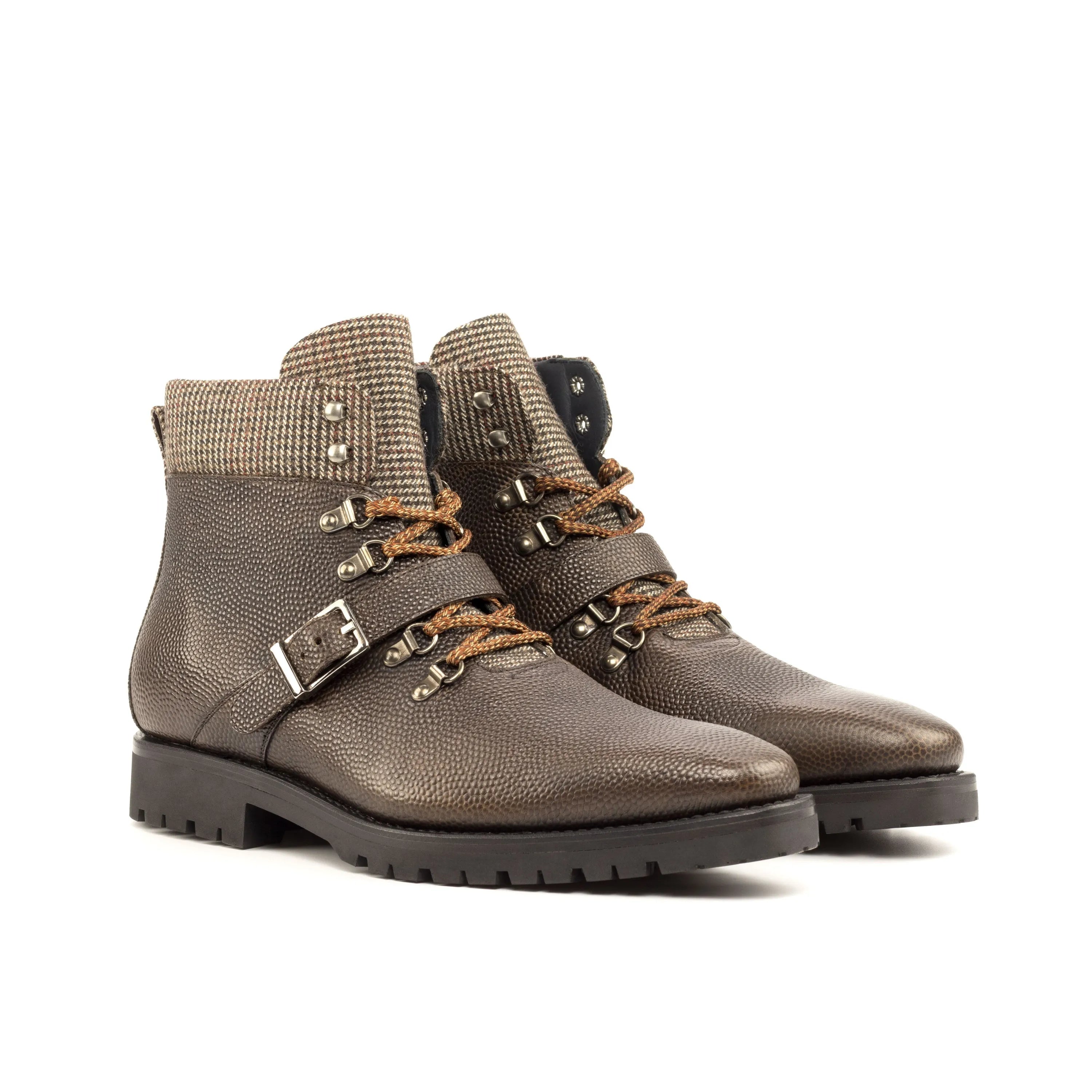 Nadain Hiking Boots II brown leather boots with adjustable buckle