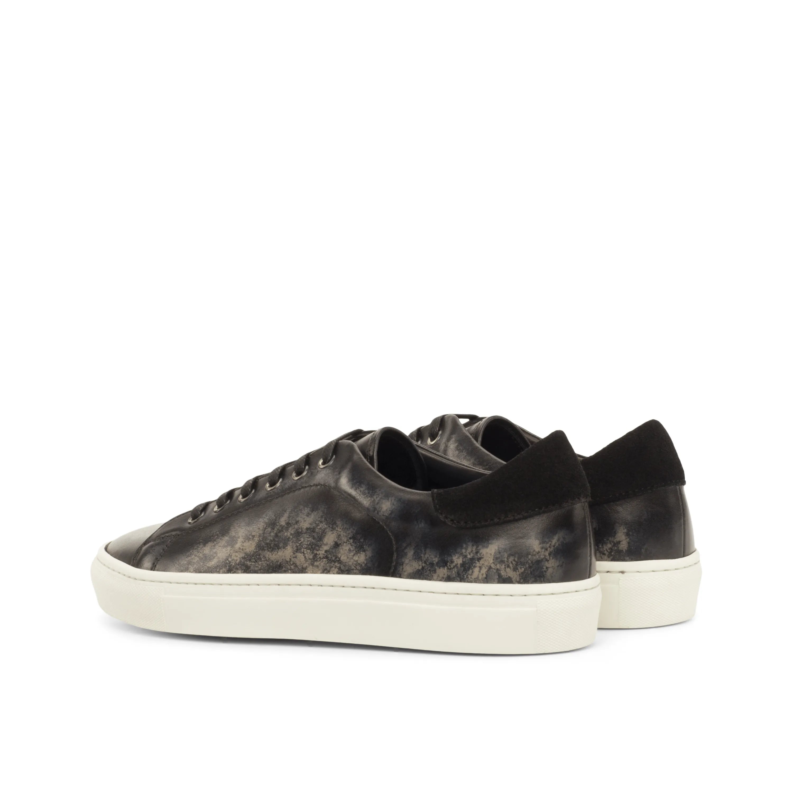 Nira trainer patina sneaker II with black leather uppers and white soles